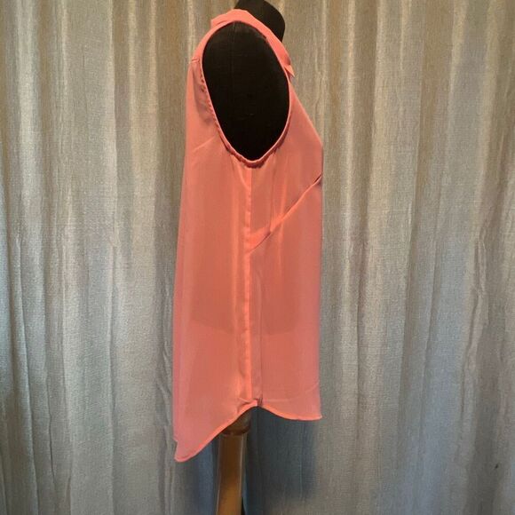 H&M Women's Blush Pink Semi Sheer Sleeveless Button Down Shirt - Picture 3 of 7